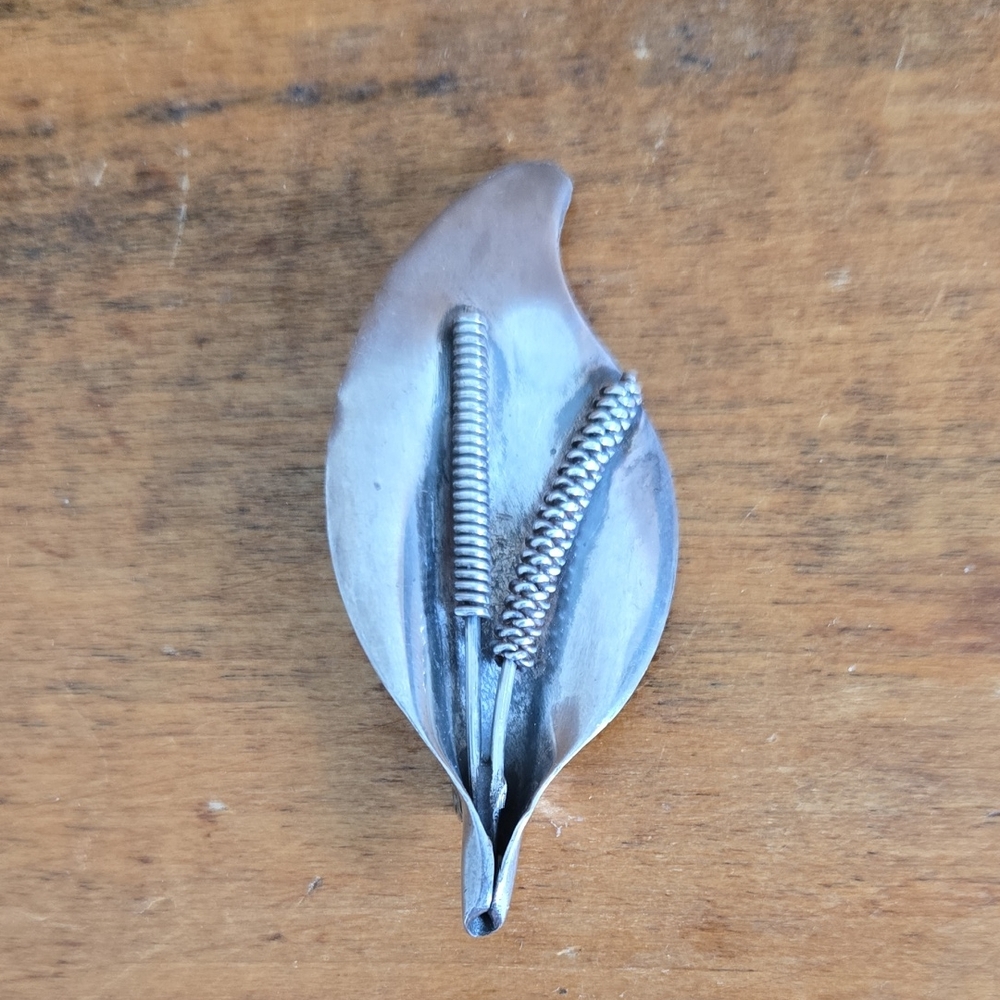 Taxco Alfredo Villasana Mexico Sterling Silver Calla Lily Brooch